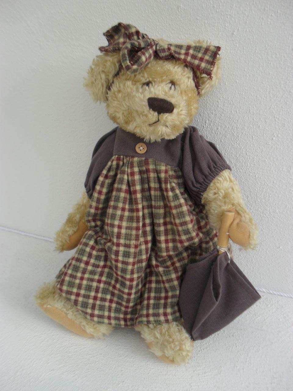 Want Giftware -  Dressed Bear -  Item No. BER 3618