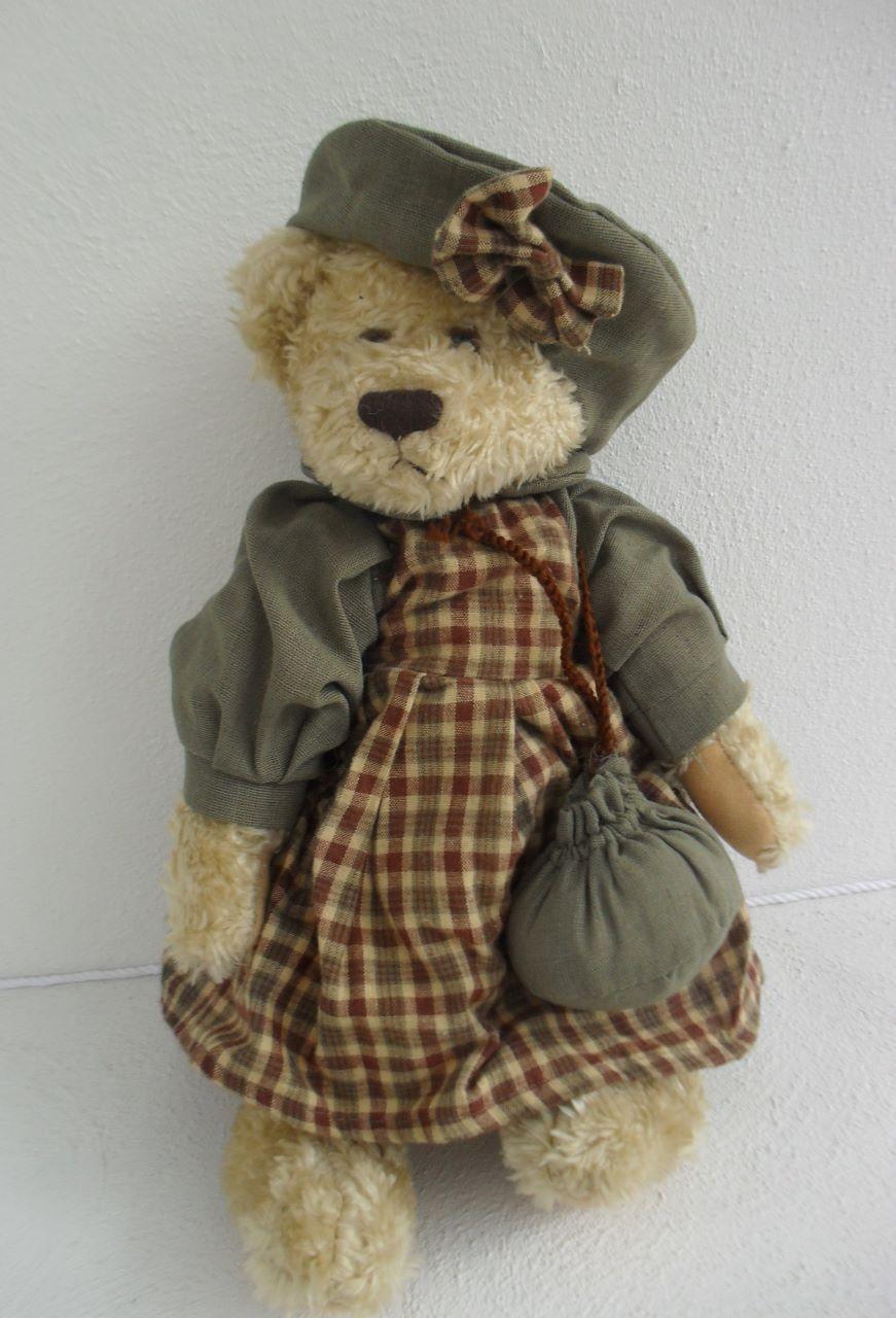 Want Giftware   - Dressed Bear  - Item No. BER3619