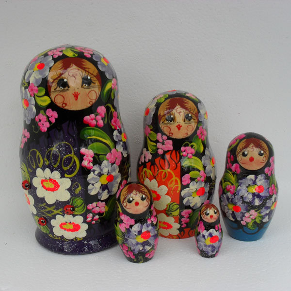Mat009 - Matryoshka Dolls