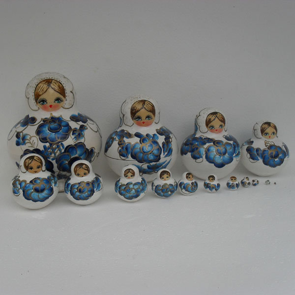 Mat021 - Matryoshka Dolls
